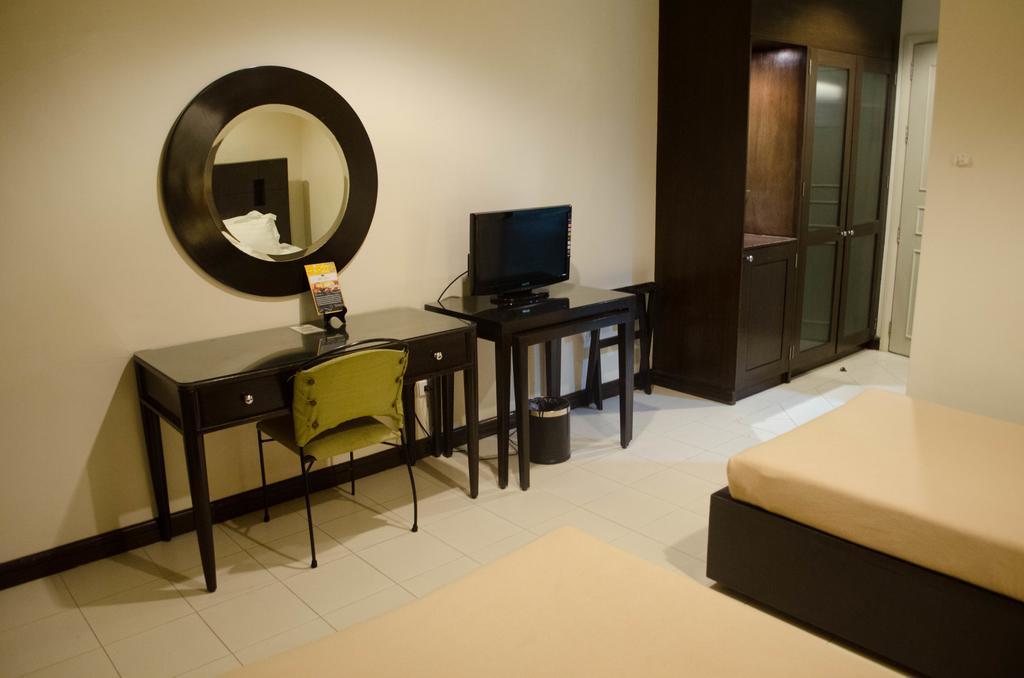 Hotel Tavern Суригао Екстериор снимка