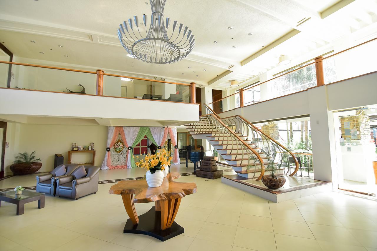 Hotel Tavern Суригао Екстериор снимка